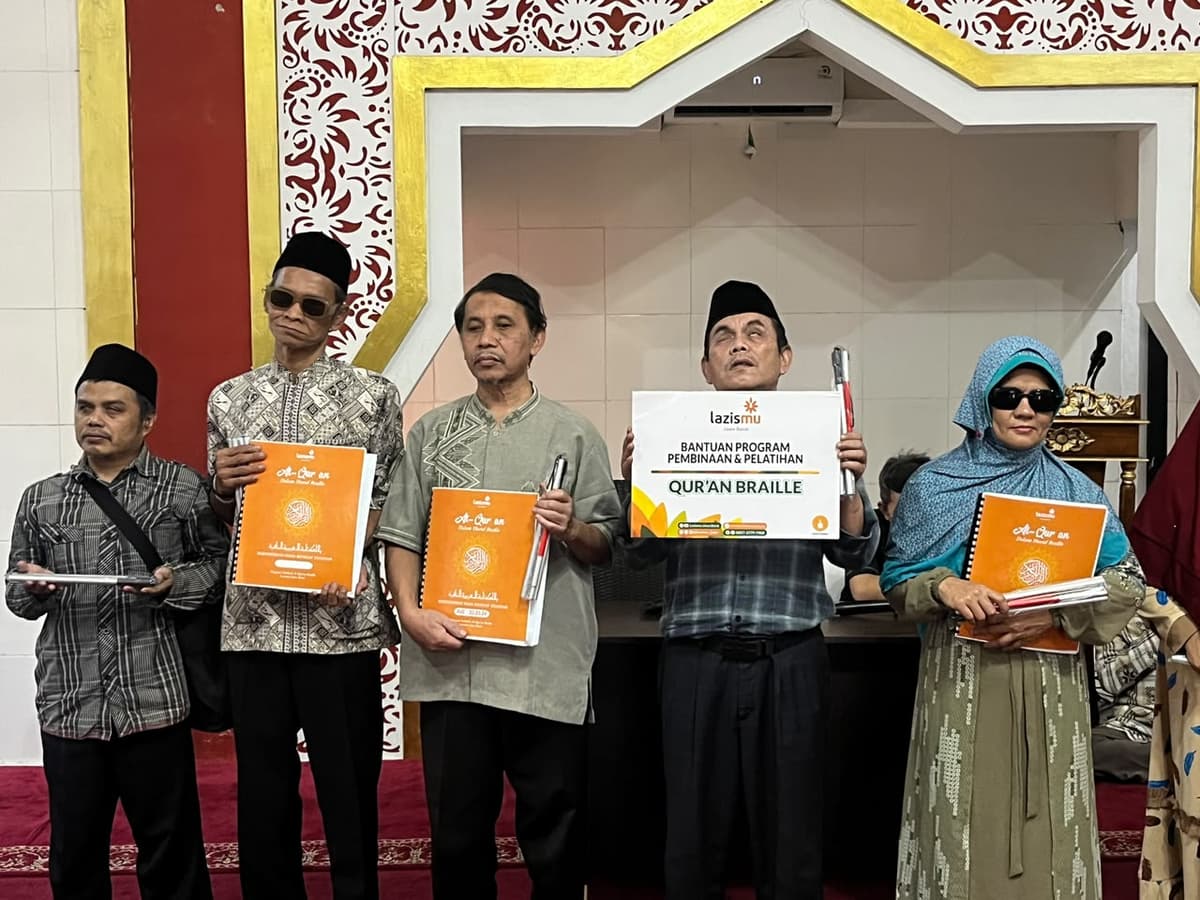Lazismu Jabar Gelar Pembinaan Qur’an Braille untuk Tunanetra